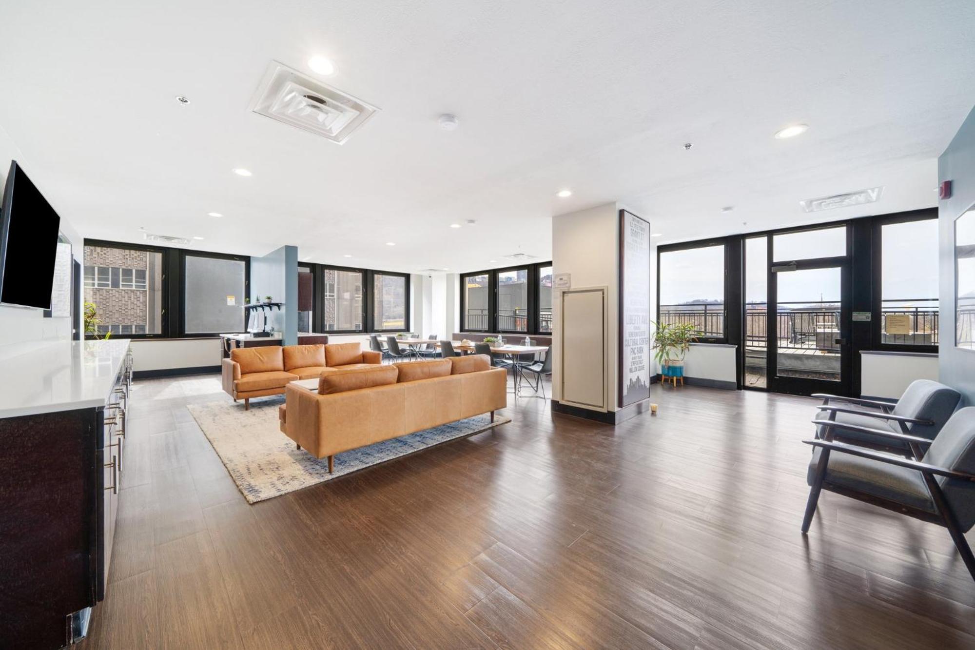 Vibrant Luxury Prime Location 24-7 Onsite Parking Gym Lounge Lägenhet Pittsburgh Exteriör bild